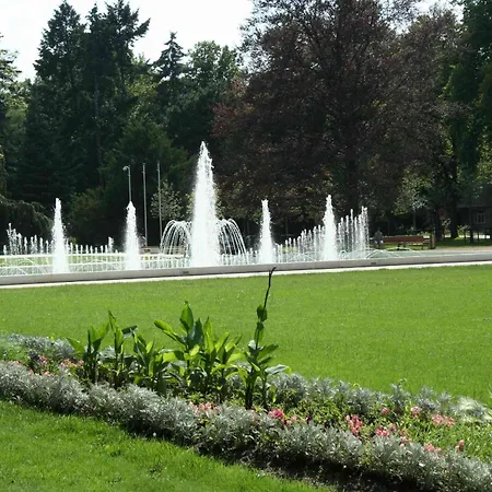 Lazensky Park 4*