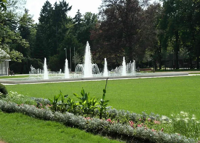 Lazensky Park 4*
