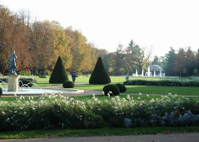 Lazensky Park מלון פודבראדי