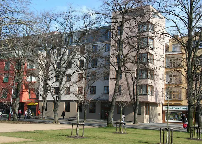 Lazensky Park מלון פודבראדי